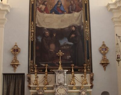 GROSSO CANAVESE (TO). Cappella di Palazzo Armano dedicata alla Sacra Sindone con dipinto sindonico.
