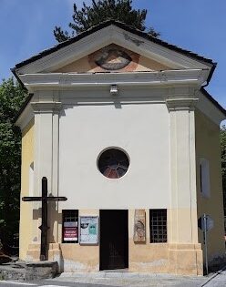 INTROD (AO), località Plan d’Introd. Cappella del Santo Sudario.