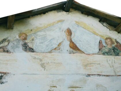 CENTALLO (CN), loc. Crosia. Cappella san Carlo Borromeo, con affresco sindonico in facciata.