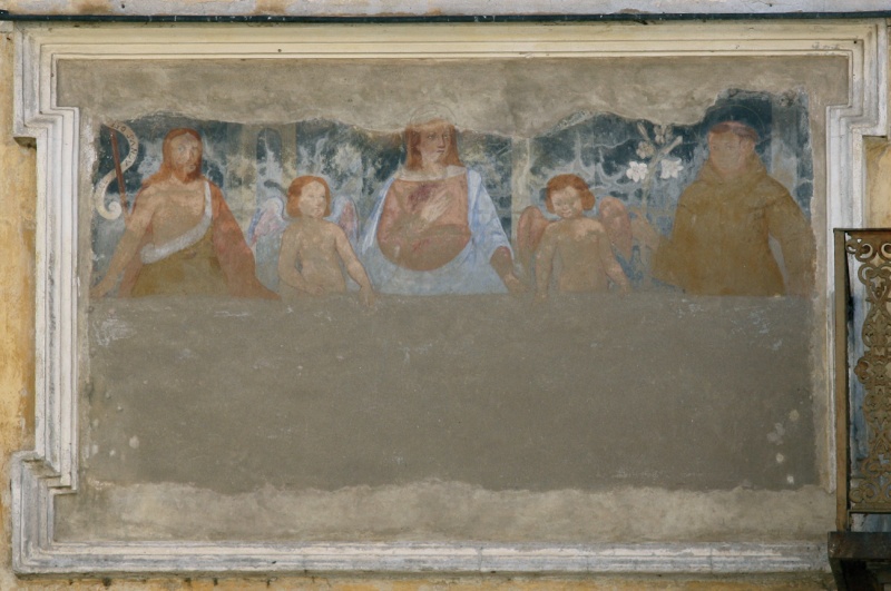 CHERASCO (CN ). Casa Cagnassi. Via Ospedale, con immagine sindonica.