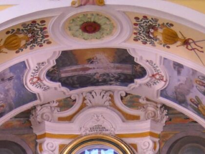 NOVALESA (To), Loc. Borghetto. Cappella della Santa Madonna Addolorata. Scene della Passione di Cristo.