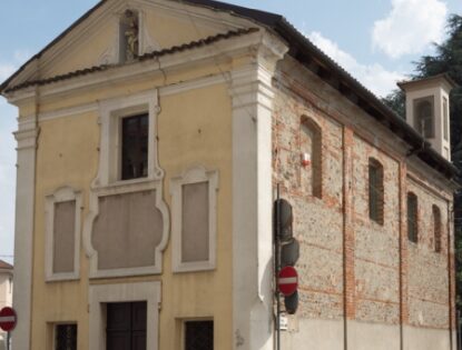 SAN MAURIZIO CANAVESE (To). Chiesa di san Rocco, con affresco sindonico scomparso.
